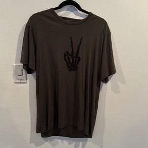 John Varvatos USA Size L classic peace t-shirt